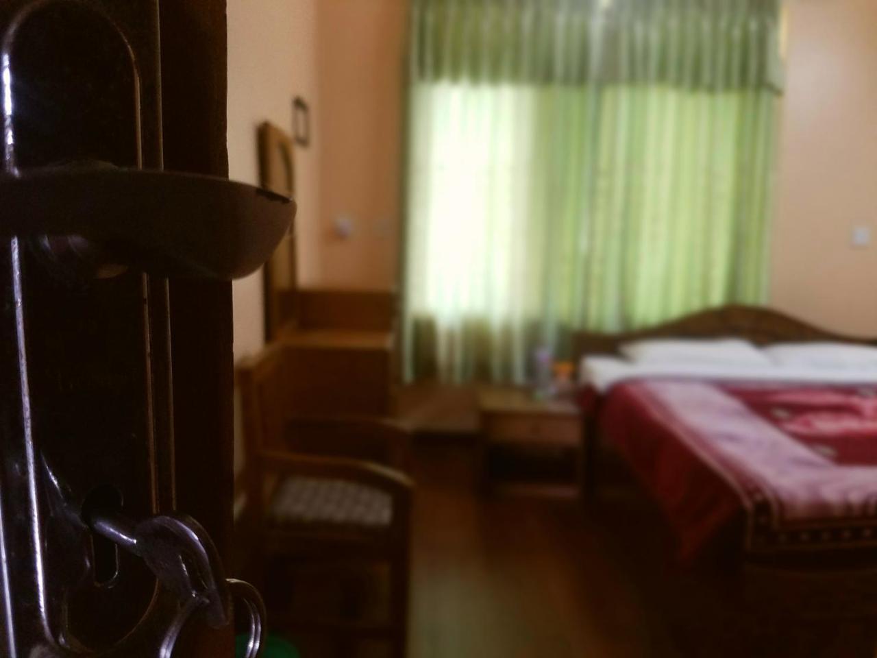 Hotel Diplomat 포카라 외부 사진