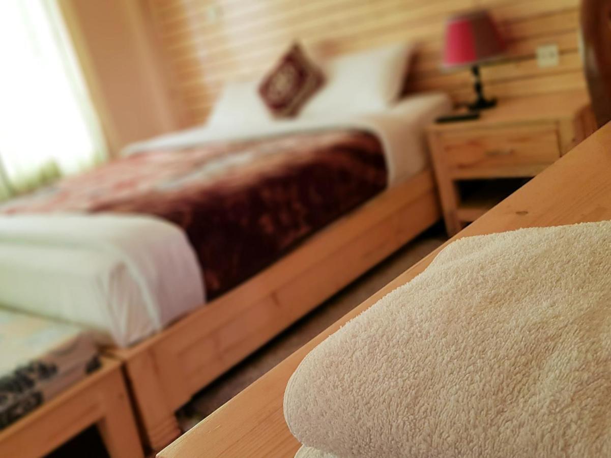 Hotel Diplomat 포카라 외부 사진